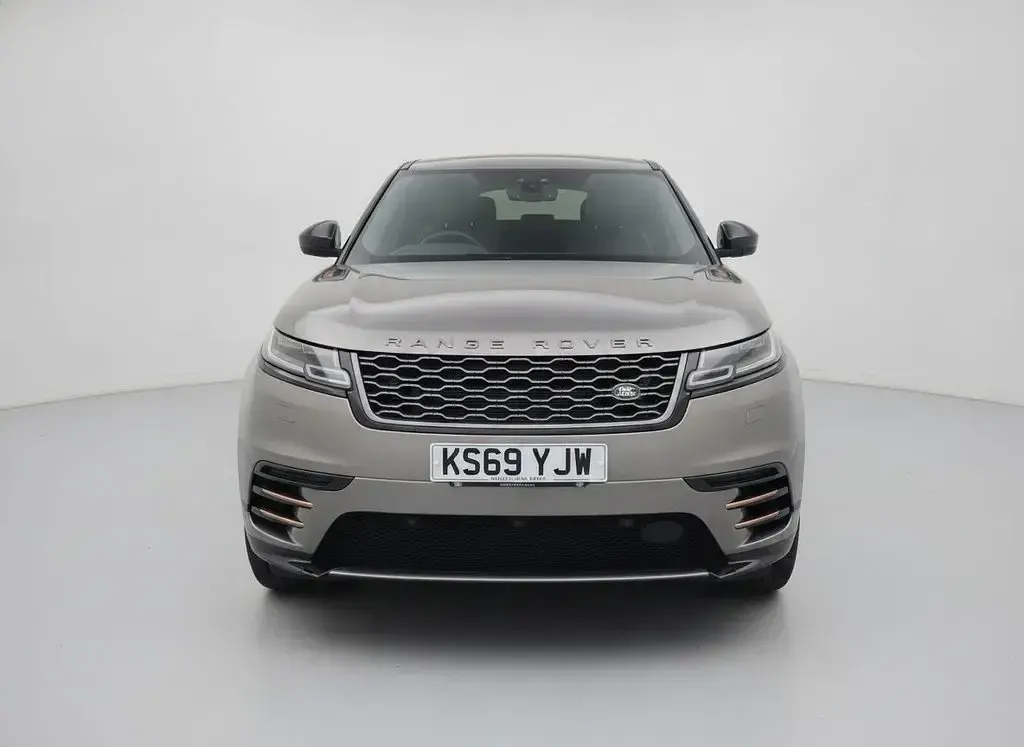 Used Land Rover Range Rover Velar HSE Dynamic 240 HP (176 kW) 2019 Silver SUV