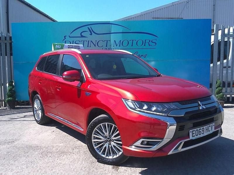 Red Used 2019 Mitsubishi Outlander P-HEV Estate | £13,249 (Fair price) - Image 1/4