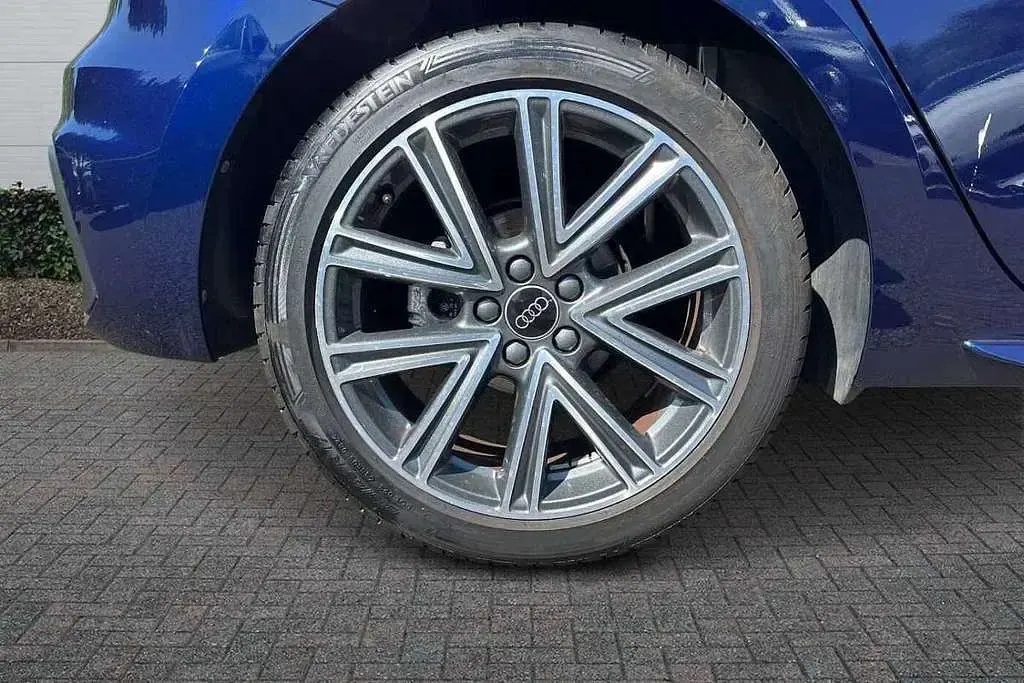 Used Audi A1 S-Line 113 HP (83 kW) 2024 Blue SUV