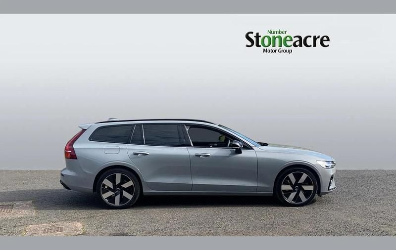 New Volvo V60 Ultra 449 HP (330 kW) 2026 Grey Estate