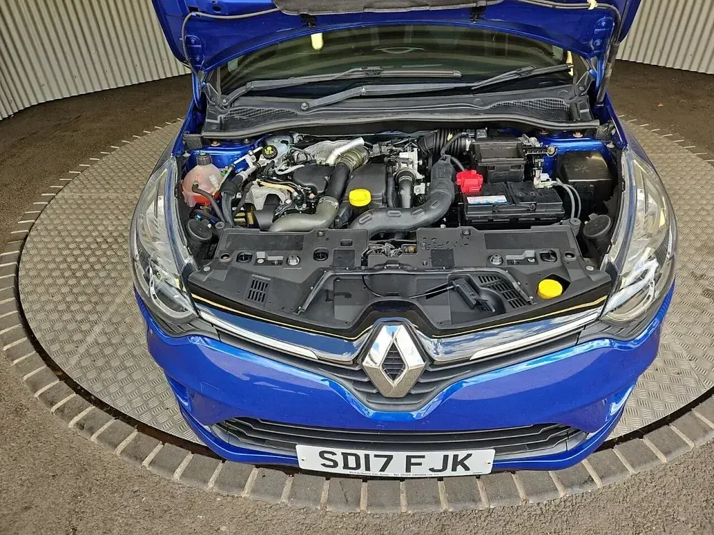Used Renault Clio Dynamique 90 HP (66 kW) 2017 Blue Hatchback