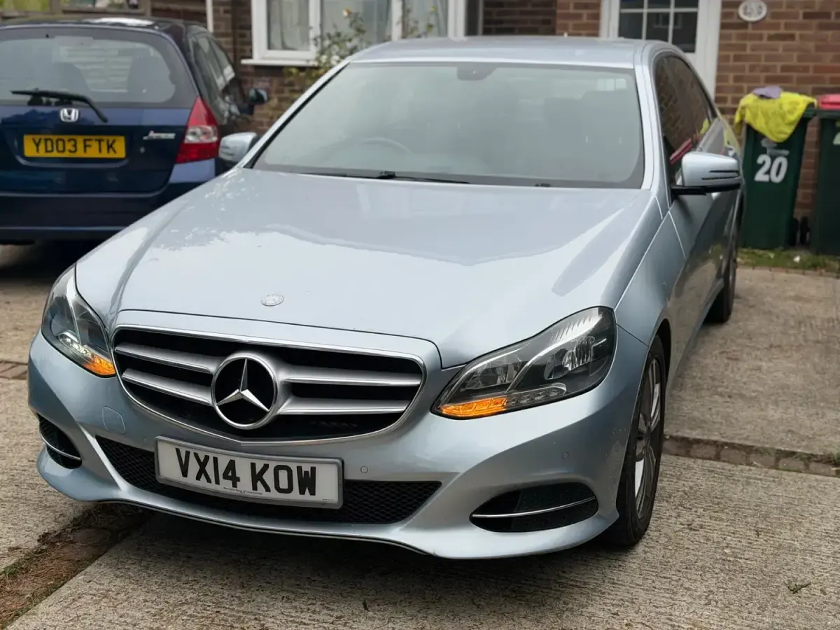 Begagnad Mercedes E220 SE 2014 Silver Sedan