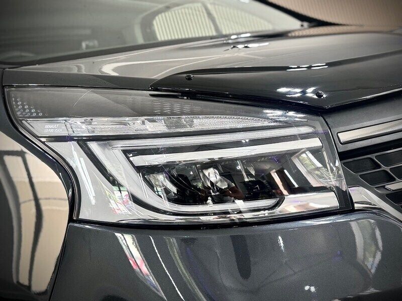 Used Renault Trafic 2021 Grey MPV