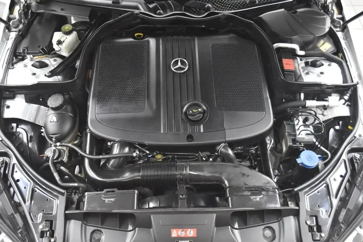 Used Mercedes E220 AMG 170 HP (125 kW) 2013 Silver Cabriolet