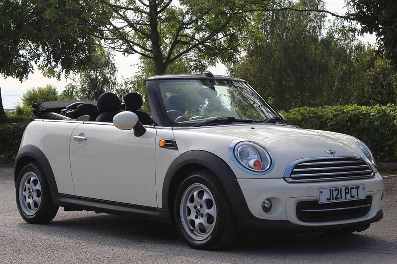 White Used 2013 Mini Cooper Cabriolet Cabriolet | £4,990 (Fair price) - Image 1/4