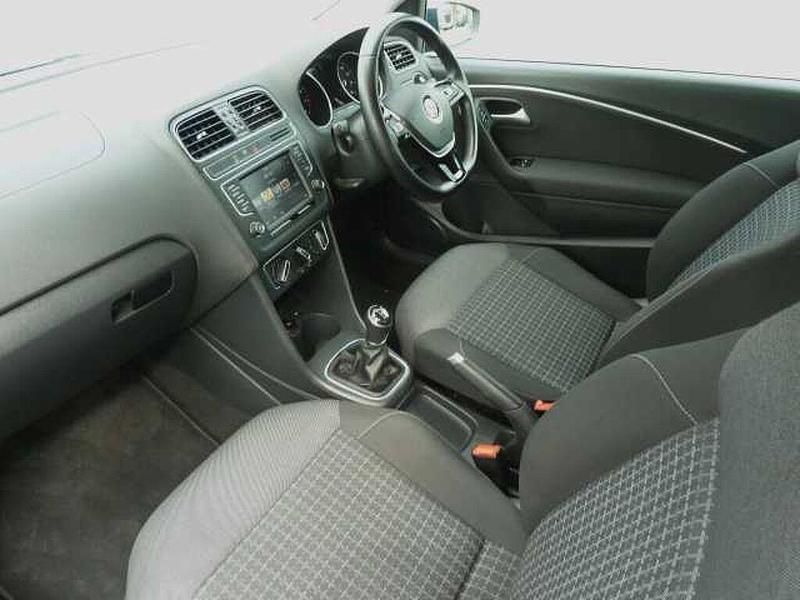 Used VW Polo 60 HP (44 kW) 2015 Hatchback