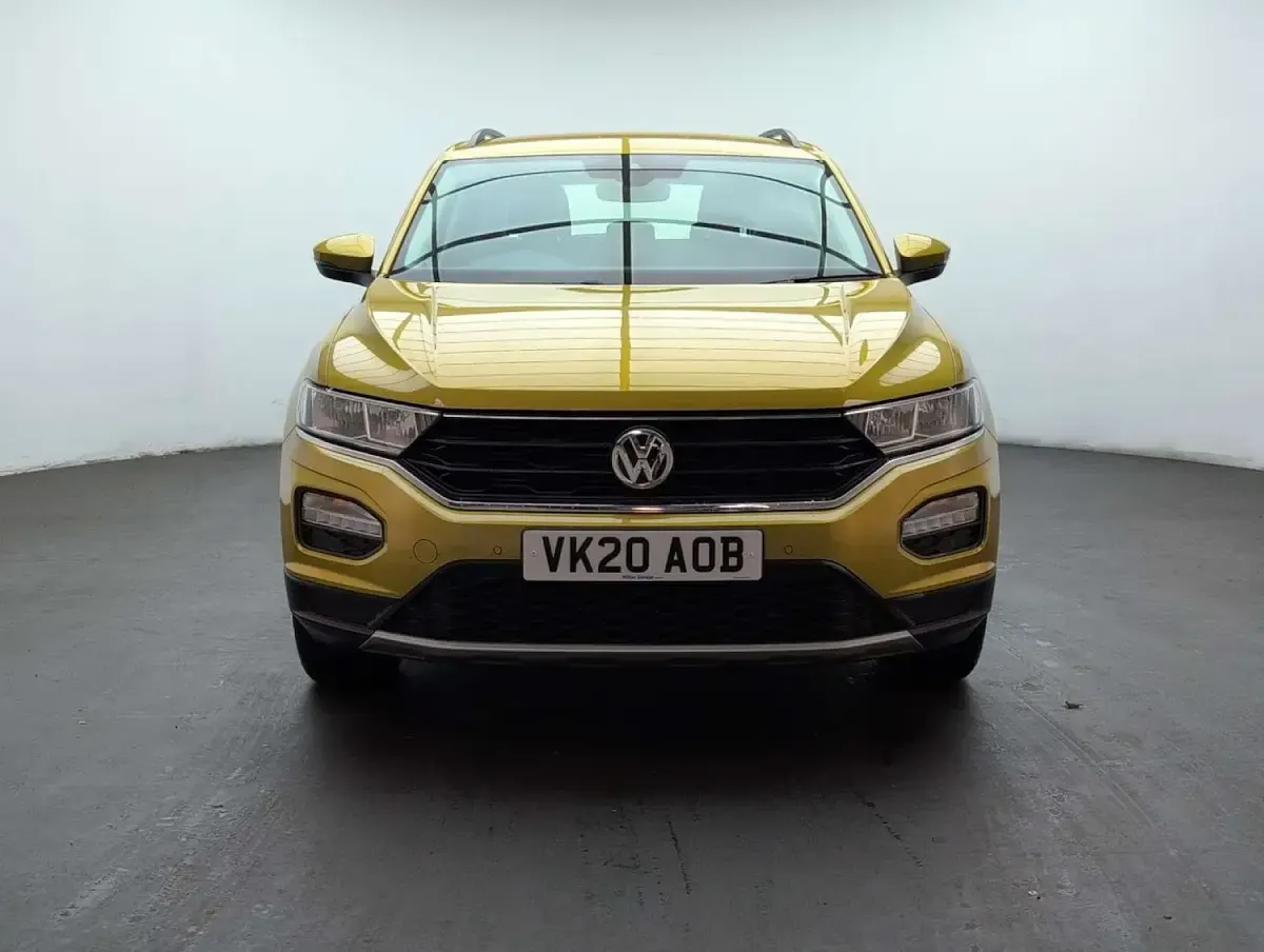 Used VW T-Roc SE 150 HP (110 kW) 2020 Yellow SUV