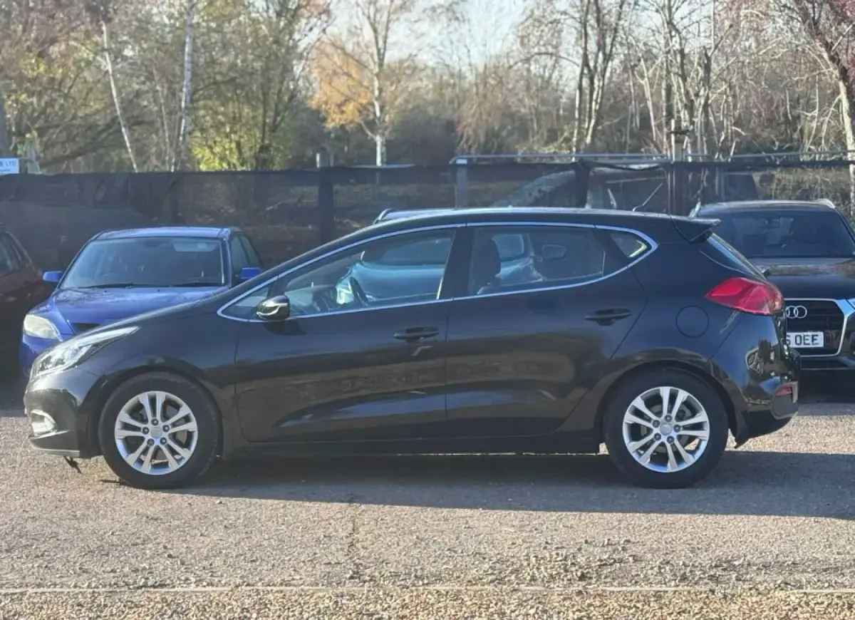 Used Kia Ceed 135 HP (99 kW) 2013 Black Hatchback