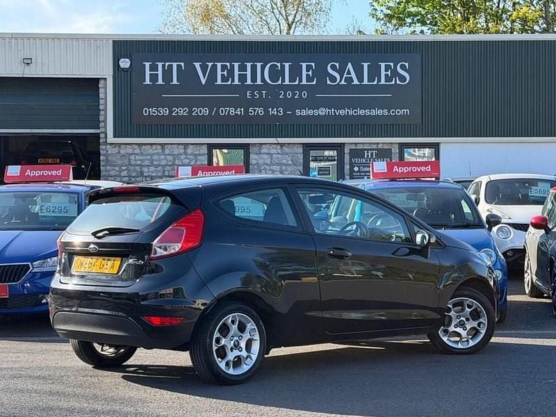 Used Ford Fiesta Studio 82 HP (60 kW) 2014 Black Hatchback