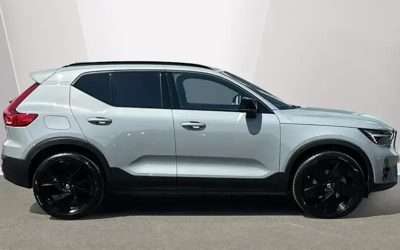 Used Volvo XC40 Plus 163 HP (119 kW) 2026 SUV
