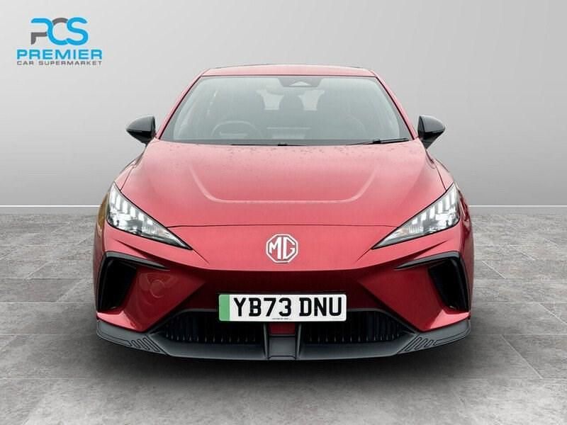 Used MG MG4 EV SE 319 kW (435 HP) 2023 Red Hatchback