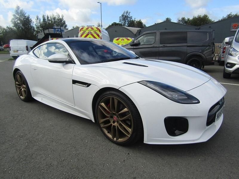 Fyji white gloss Used 2019 Jaguar F-Type Chequered Flag Coupe | £29,945 (Fair price) - Image 1/4
