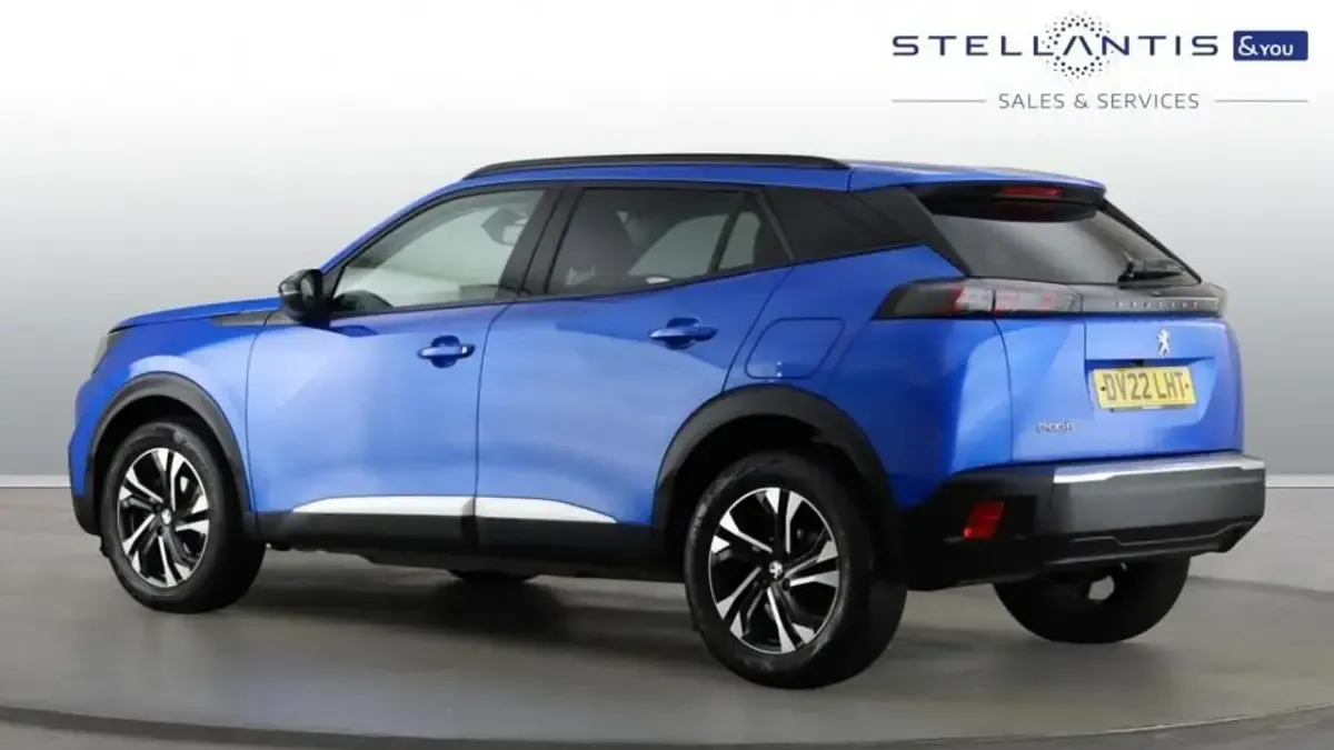 Used Peugeot 2008 Allure Premium 100 HP (73 kW) 2022 Blue SUV