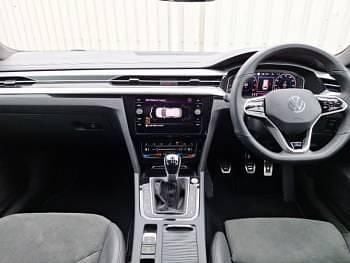 Usado VW Arteon R-line 150 HP (110 kW) 2023 Cinzento Carrinha