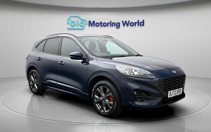 Usado Ford Kuga ST-Line 224 HP (164 kW) 2022 SUV