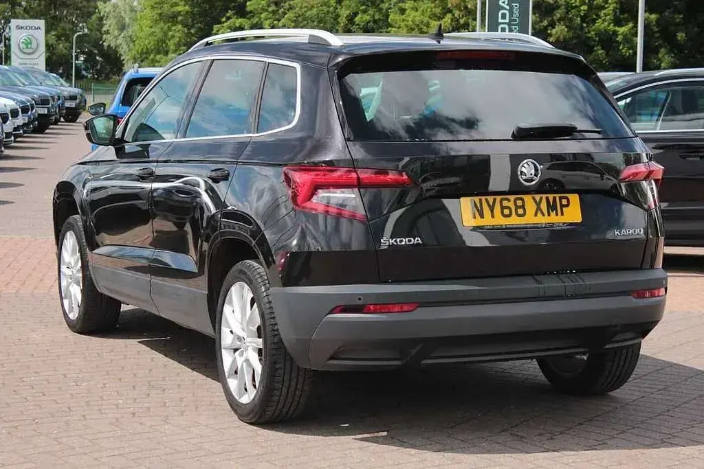 Used Skoda Karoq SE L 150 HP (110 kW) 2019 Black SUV