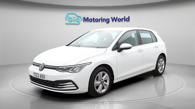 Used VW Golf VIII S 130 HP (95 kW) 2023 White Hatchback