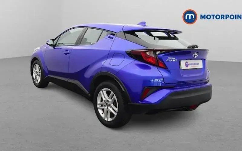 Second-hand Toyota C-HR 122 CP (89 kW) 2023 SUV