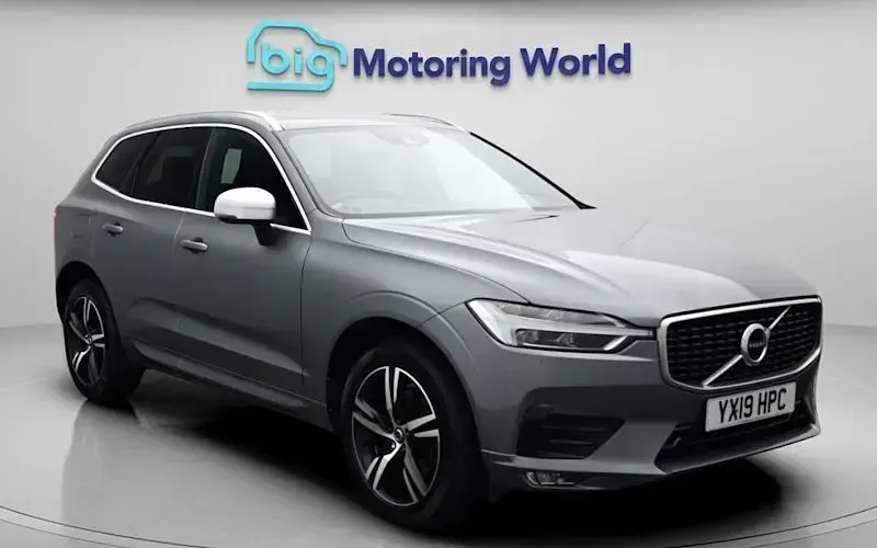 Used Volvo XC60 R-Design 190 HP (139 kW) 2019 SUV