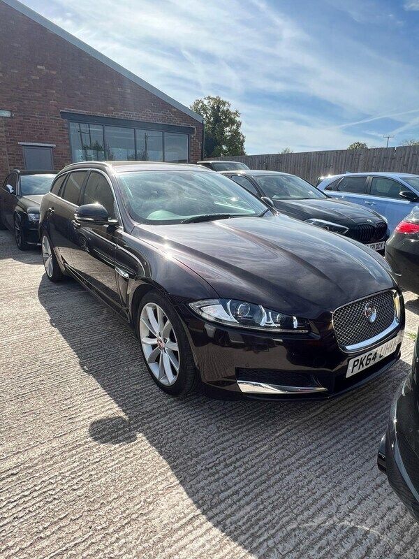 Red Used 2014 Jaguar XF Sportbrake Premium Luxury Estate | £7,195 (Fair price) - Image 1/1
