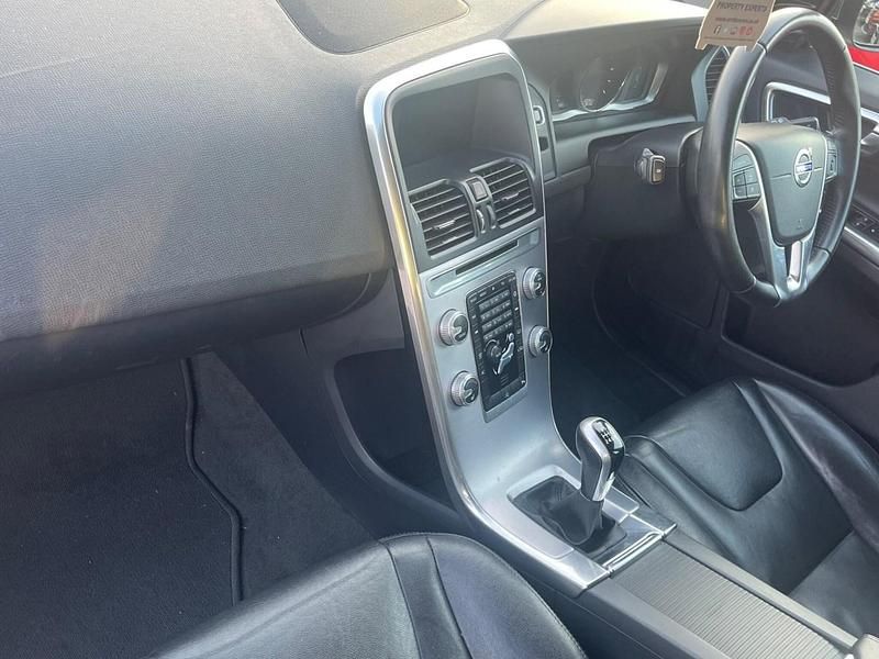 Used Volvo XC60 SE Lux 190 HP (139 kW) 2016 Grey SUV