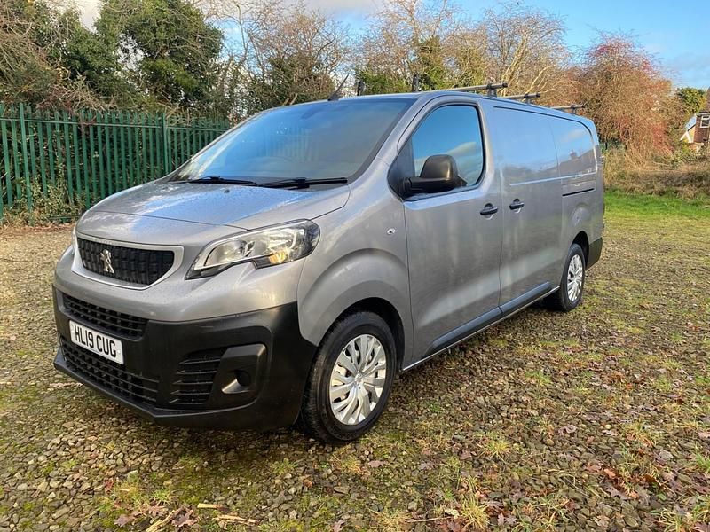 Steel grey metallic Used 2019 Peugeot Expert Van | £11,990 (Expensive) - Image 1/4