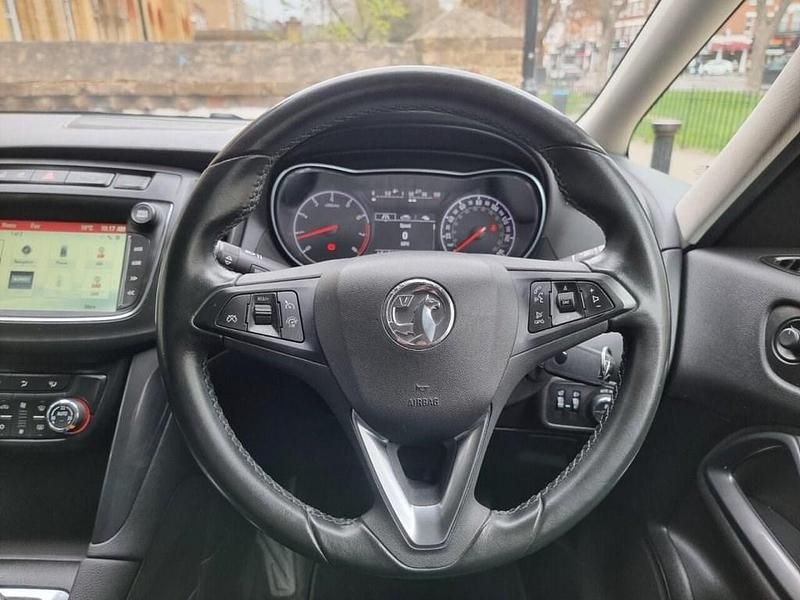 Used Vauxhall Zafira Tourer 140 HP (102 kW) 2016 Red MPV