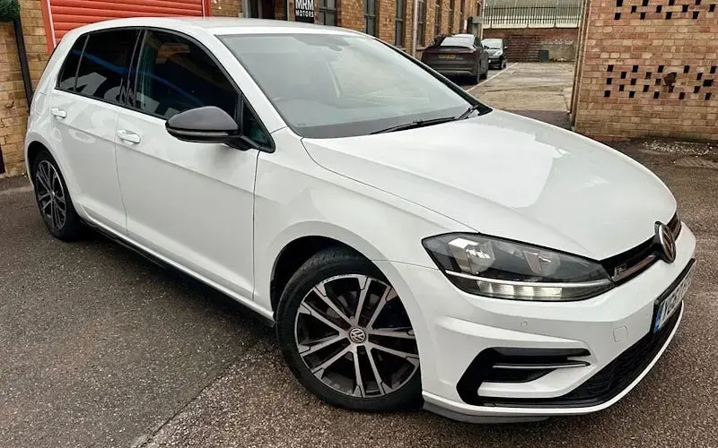 Used VW Golf VII R-line 150 HP (110 kW) 2019 Hatchback