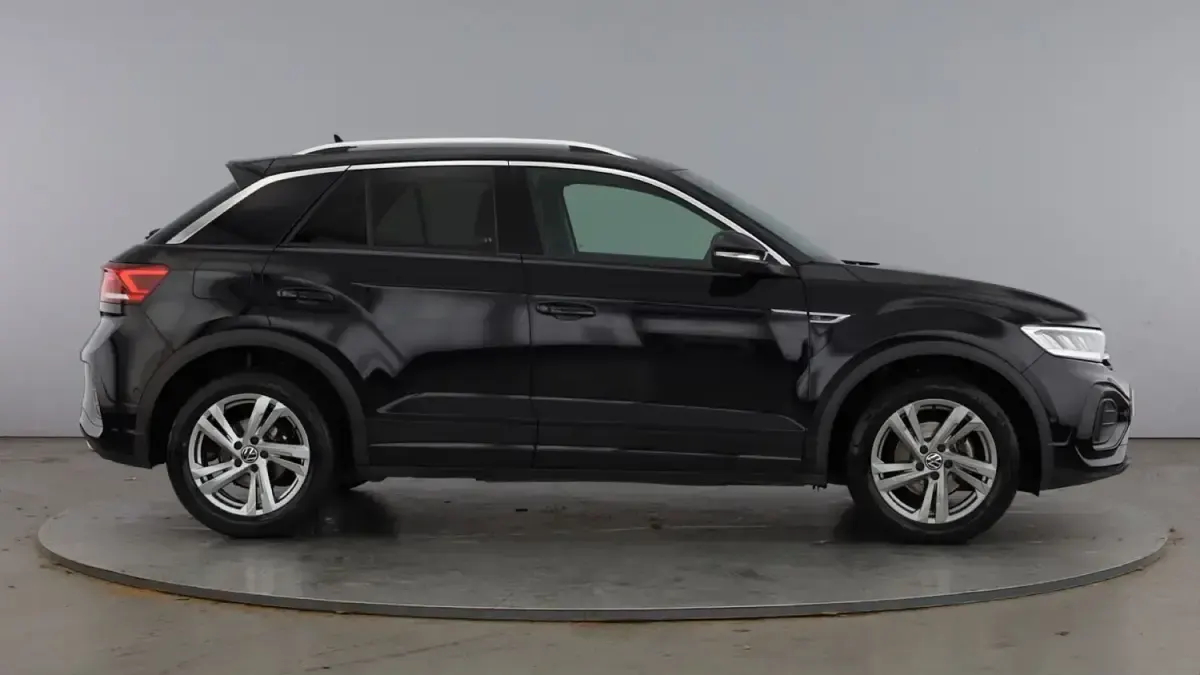 Usado VW T-Roc R-line 150 HP (110 kW) 2023 Preto SUV