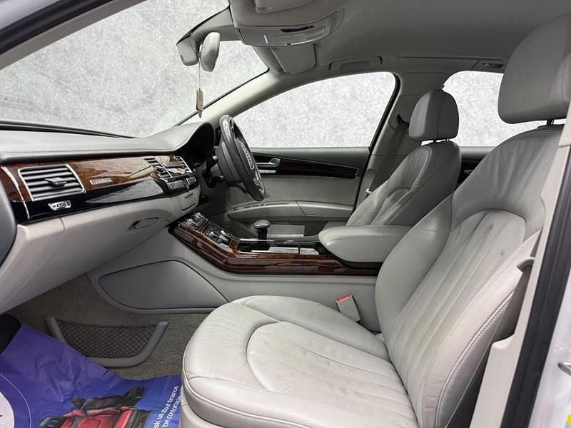 Used Audi A8 Performance 250 HP (183 kW) 2013 White Sedan