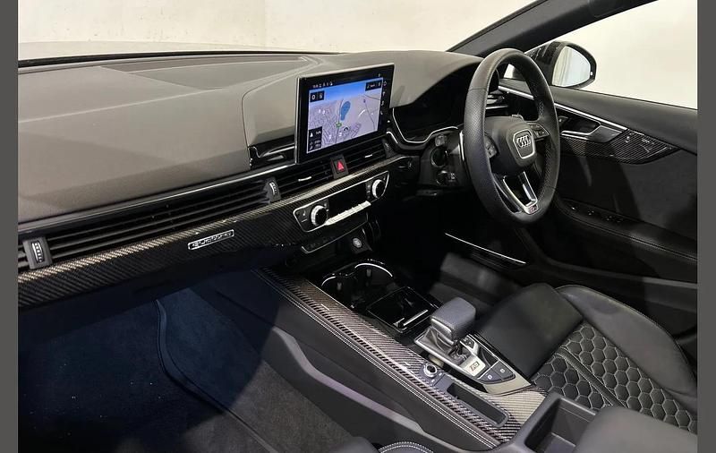 Used Audi RS4 Design 444 HP (326 kW) 2024 Black Estate