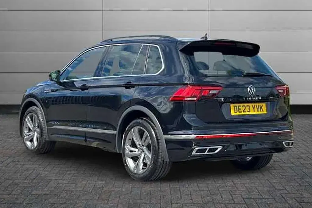 Used VW Tiguan R-line Edition 150 HP (110 kW) 2023 Deep black pearl SUV