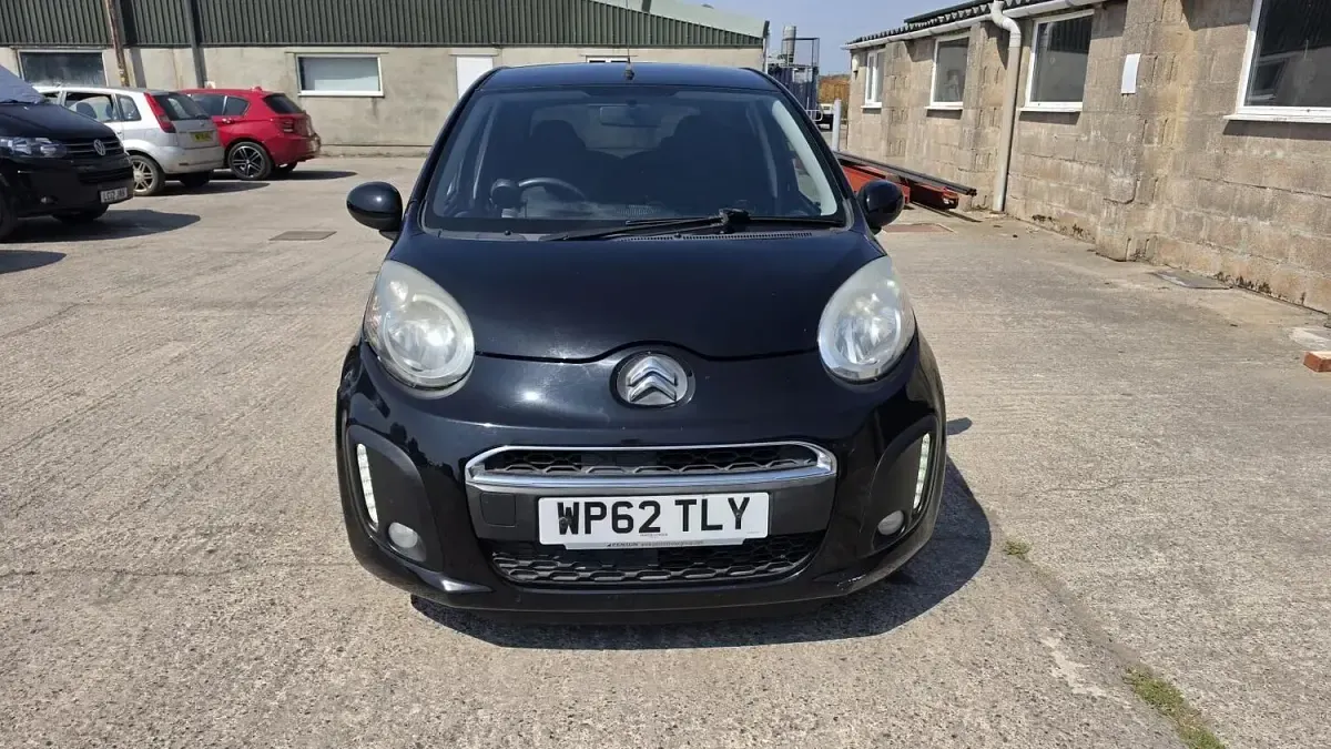 Used Citroën C1 VTR Sport 68 HP (50 kW) 2013 Black Hatchback