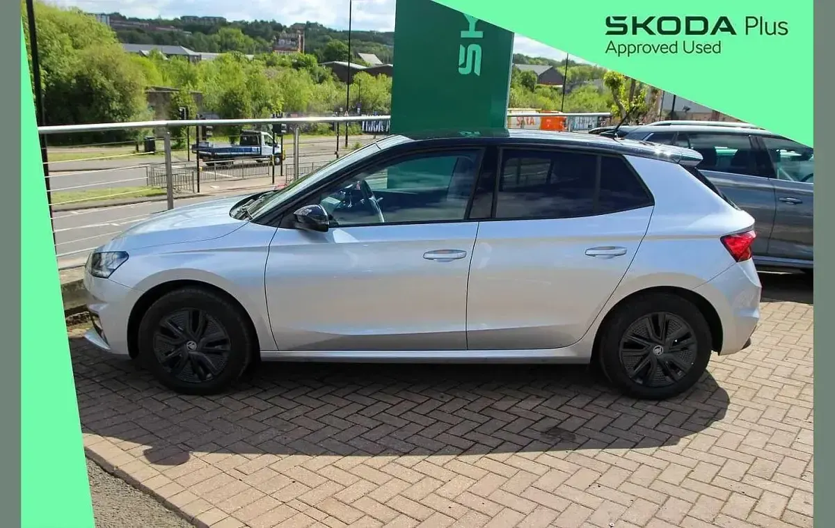 Used Skoda Fabia Design Edition 79 HP (58 kW) 2026 Silver Hatchback