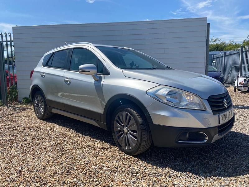 Silver Used 2014 Suzuki SX4 S-Cross SZ4 SUV | £4,495 (A bit pricey) - Image 1/3