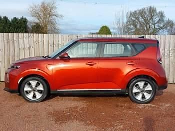 Used Kia Soul Urban 134 HP (98 kW) 2023 Orange SUV