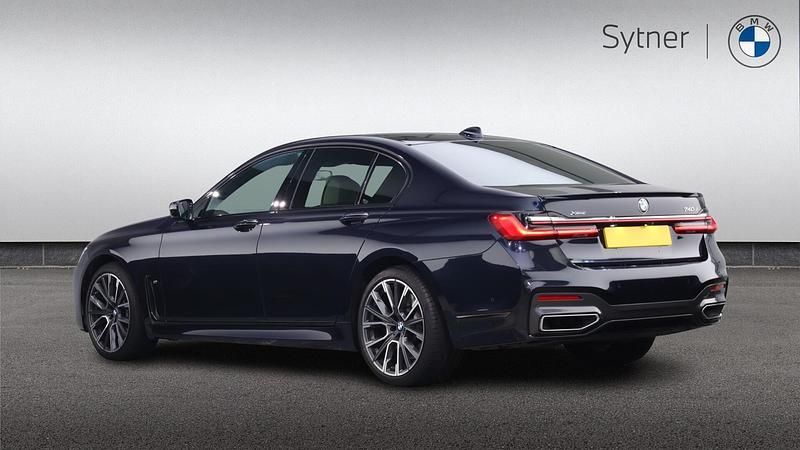 Used BMW 740 M Sport 335 HP (246 kW) 2021 Black Sedan