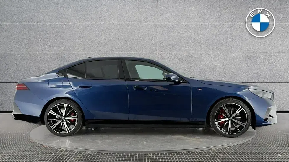 Used BMW i5 M Sport 246 kW (335 HP) 2025 Blue