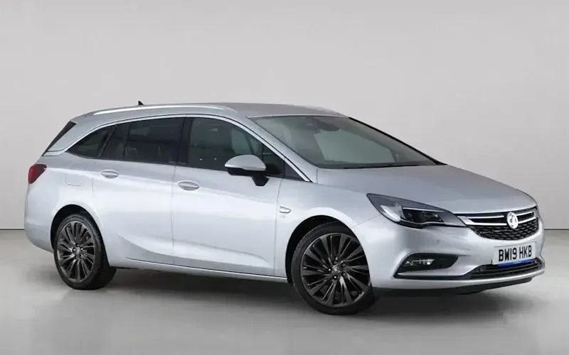 Used Vauxhall Astra Elite 150 HP (110 kW) 2019 Estate