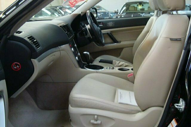 Begagnad Subaru Outback 2009 SUV
