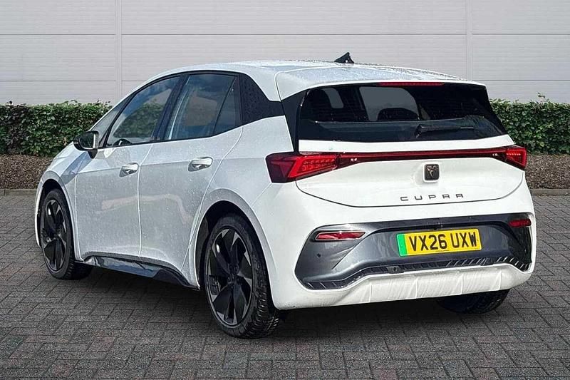 Ny Cupra Born e-Boost 169 kW (231 HK) 2026 Vit Halvkombi