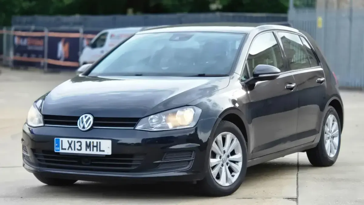 Used VW Golf VII SE 122 HP (89 kW) 2013 Black Hatchback