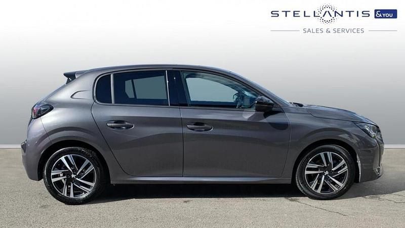 Used Peugeot 208 Allure+ 99 HP (72 kW) 2023 Grey Hatchback
