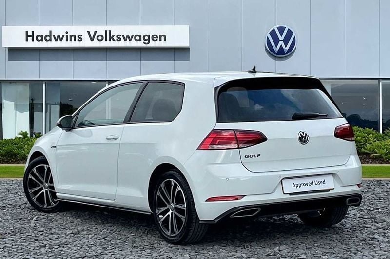 Used VW Golf VII R-line 150 HP (110 kW) 2019 White Hatchback