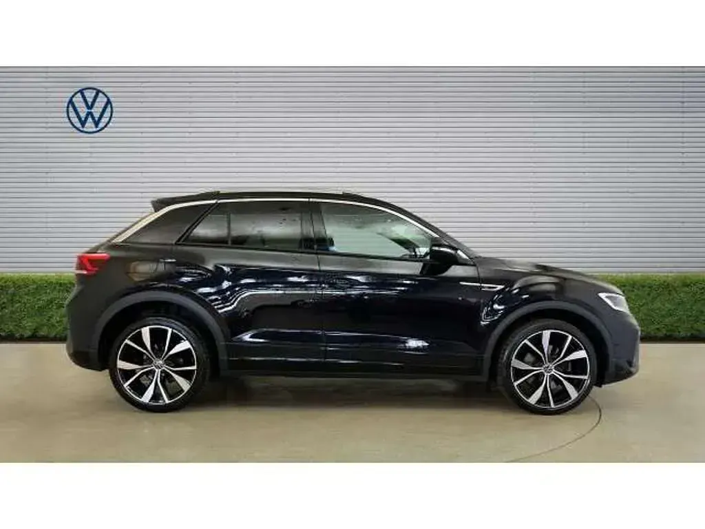 Used VW T-Roc R-line 150 HP (110 kW) 2022 Black SUV