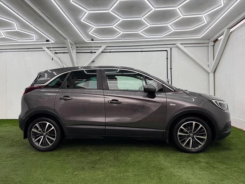 Used Vauxhall Crossland X Elite 83 HP (61 kW) 2019 Grey SUV