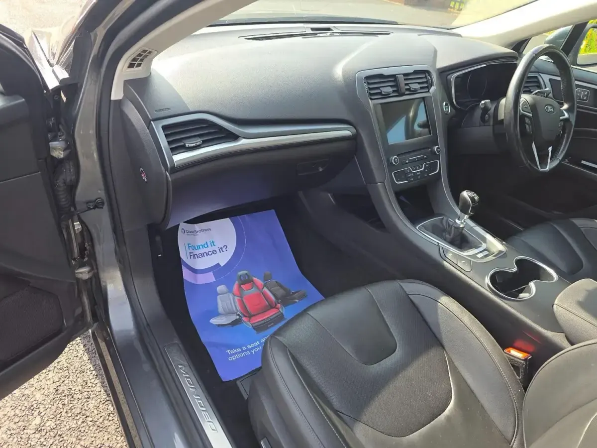 Używany Ford Mondeo Titanium 150 KM (110 kW) 2018 Szary Hatchback