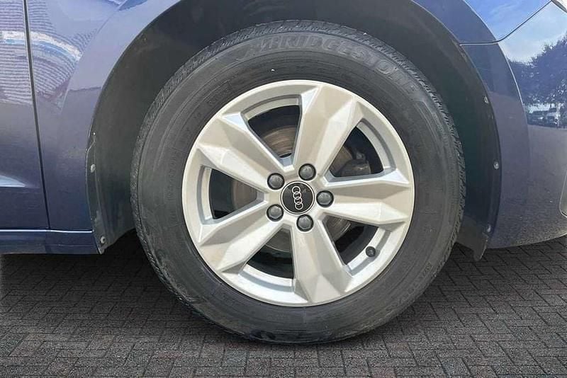Usado Audi A1 Design 94 HP (69 kW) 2023 Azul SUV
