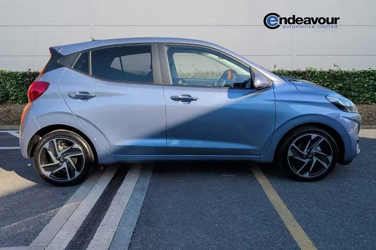 New Hyundai i10 Premium 83 HP (61 kW) 2026 Hatchback