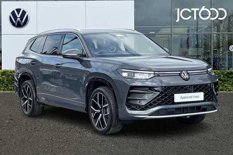 Used 2025 VW Tayron SUV | £38,962 (Good price) - Image 1/4